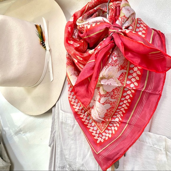 Vintage Accessories - 🎄HOLIDAY perfect SILK boho country/cowboy scarf / wrap w cabin/cottage vibe